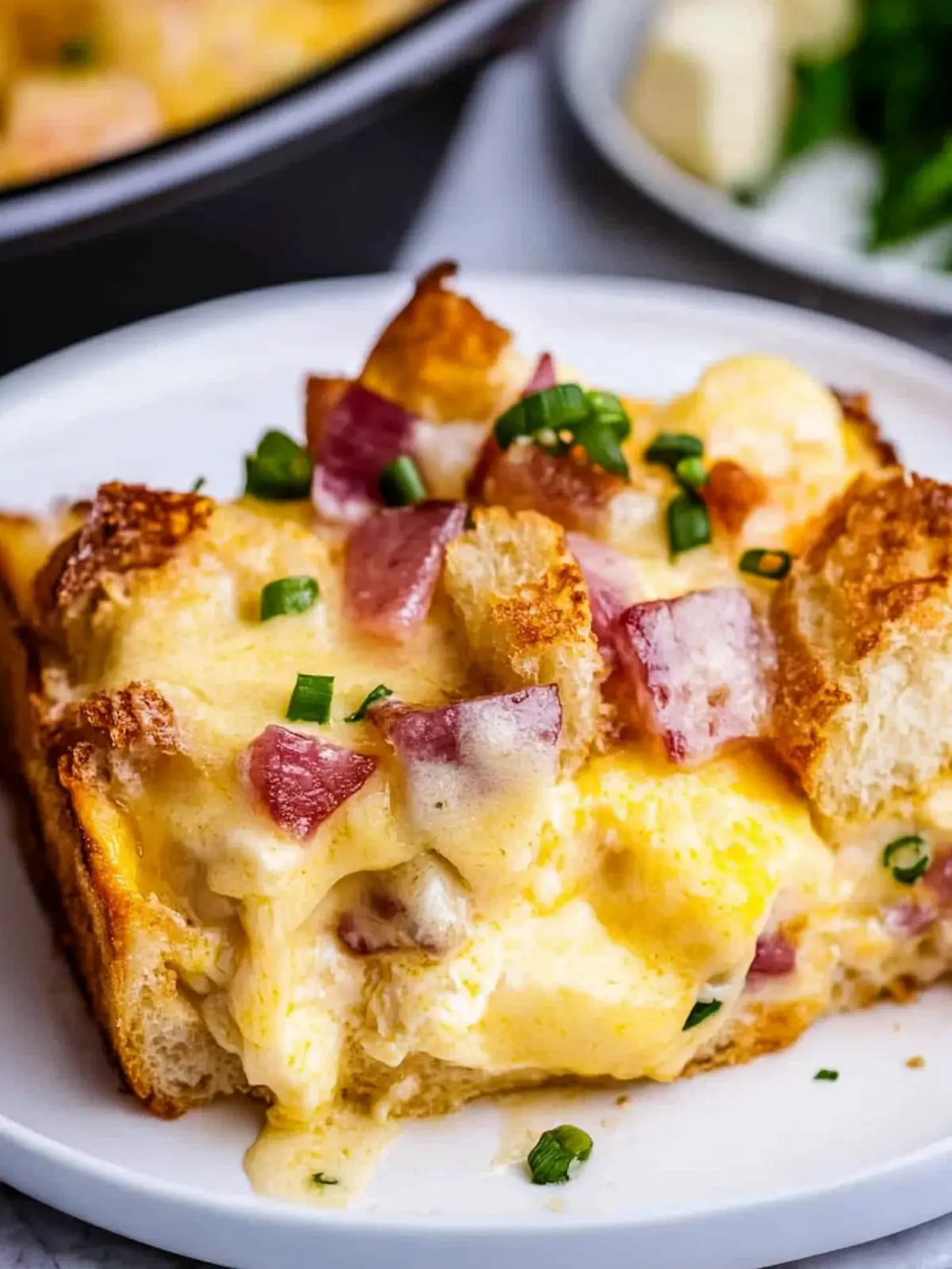 Irresistible Eggs Benedict Casserole You ll Love to Share 2 Eggs Benedict Casserole